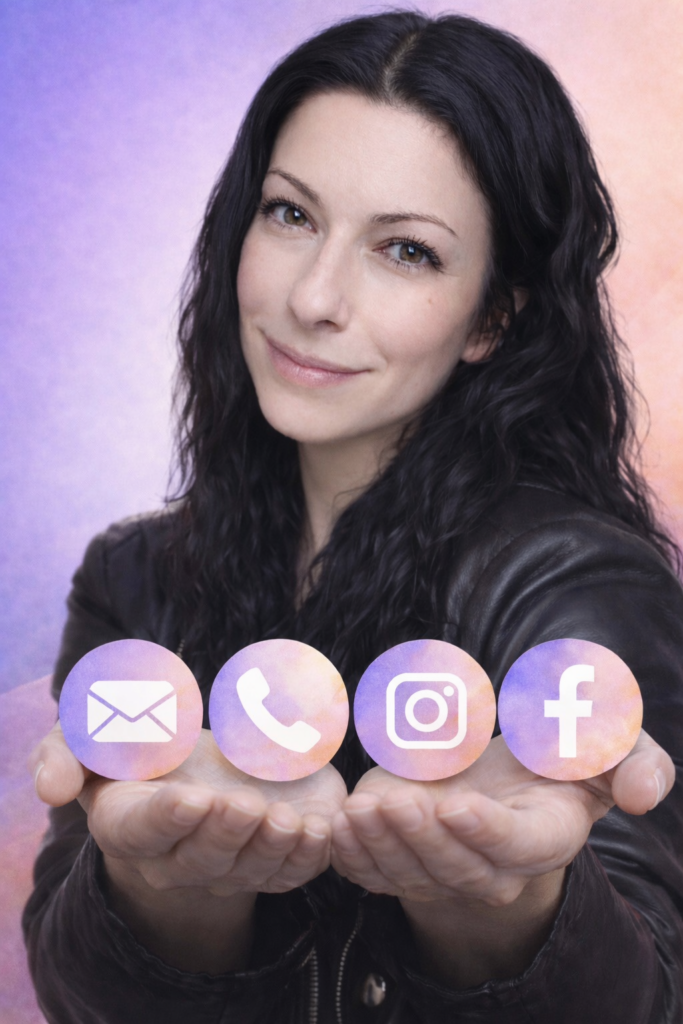 Blanka Krátká s ikonami email, telefon, instagram, facebook